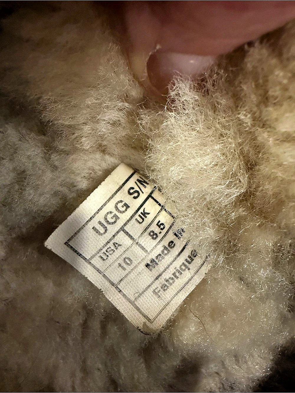 Ugg - Picture 3 of 4
